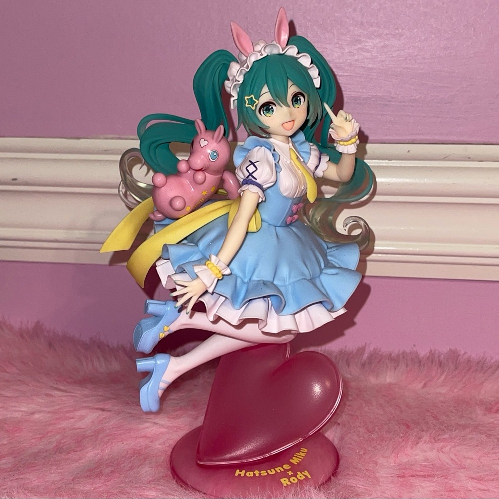 2 miku hatsune vocaloid anime figure statues Snow White wonderland rody lolita - Picture 2 of 12